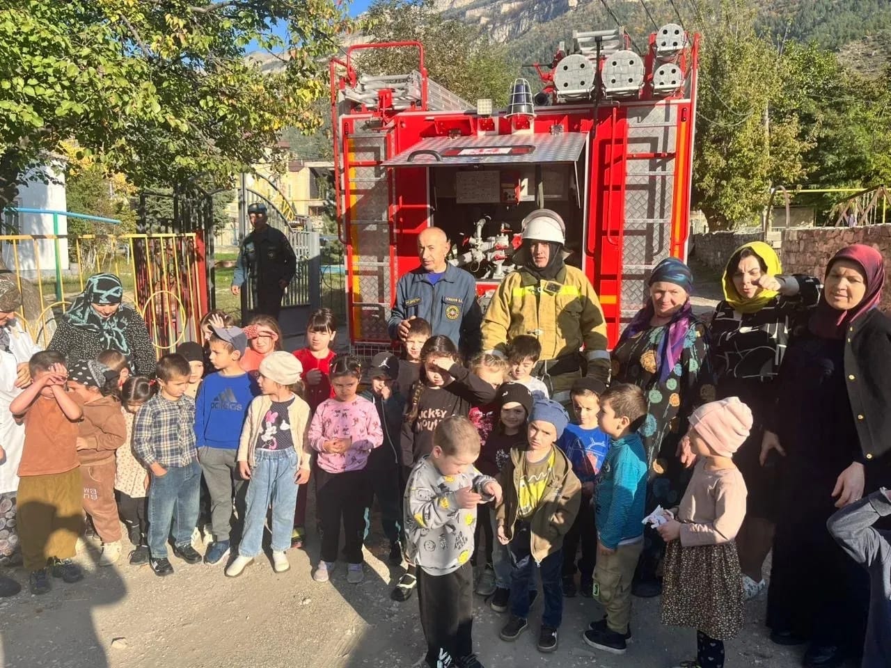 Работники ПЧ-34 провели мероприятия в рамках многоцелевого выезда